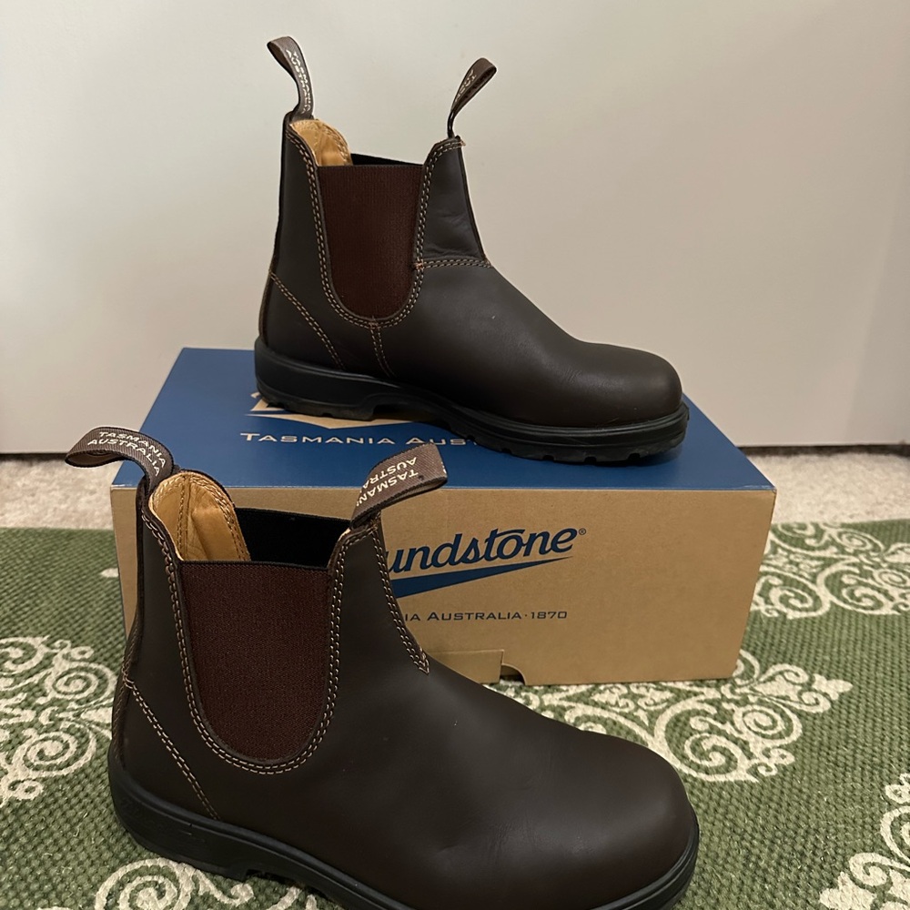 Blundstone Dark Brown Leather Ankle Boots